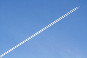 飛行機雲 250px-Korean_Air_Airbus_A380-